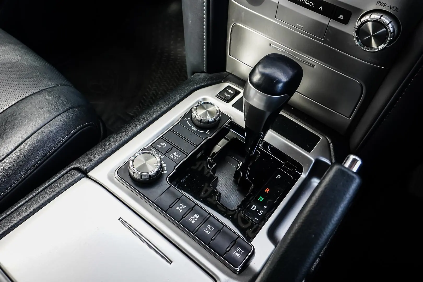 2019 Toyota Landcruiser Gallery Image 20