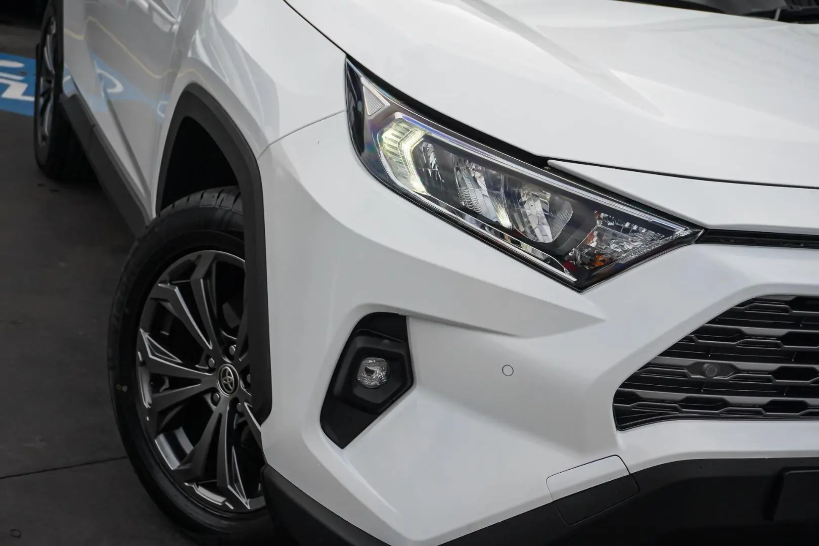 2024 Toyota RAV4 Gallery Image 12