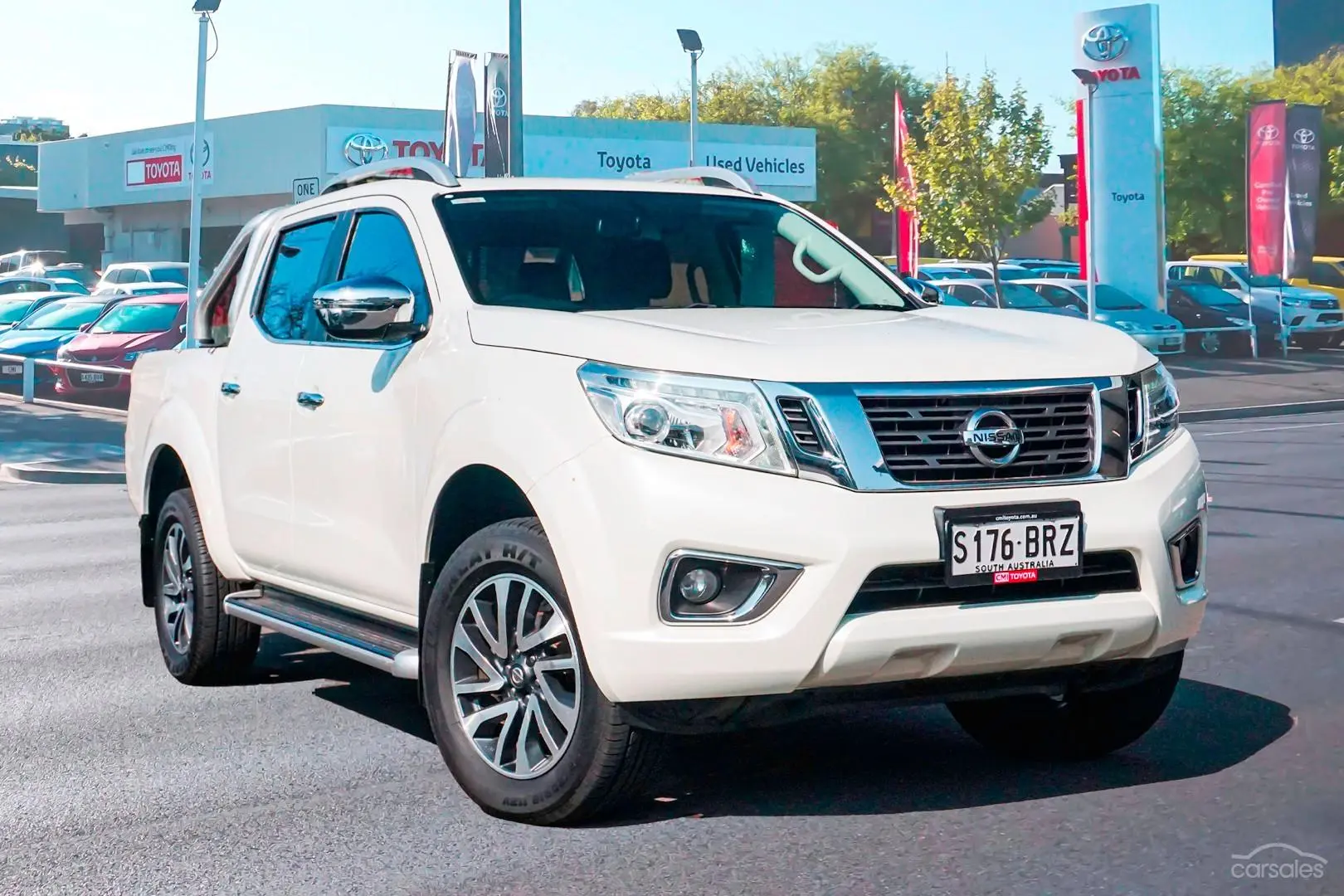 2017 Nissan Navara Image 1