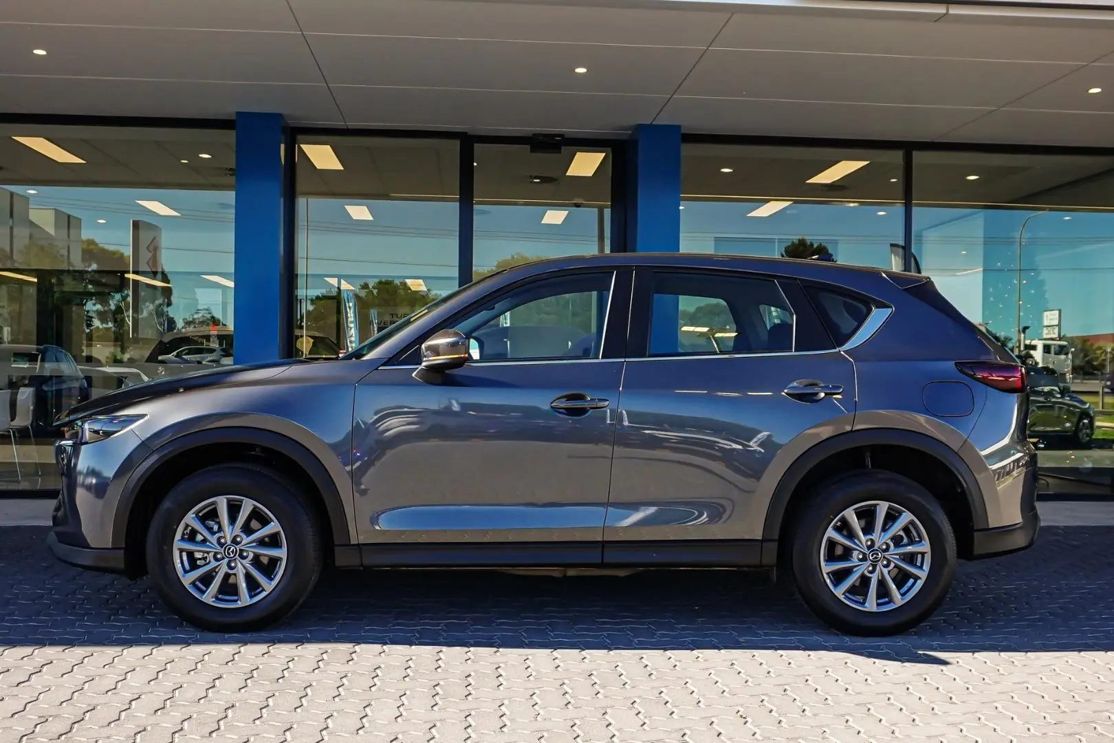 2024 Mazda CX-5 Gallery Image 4