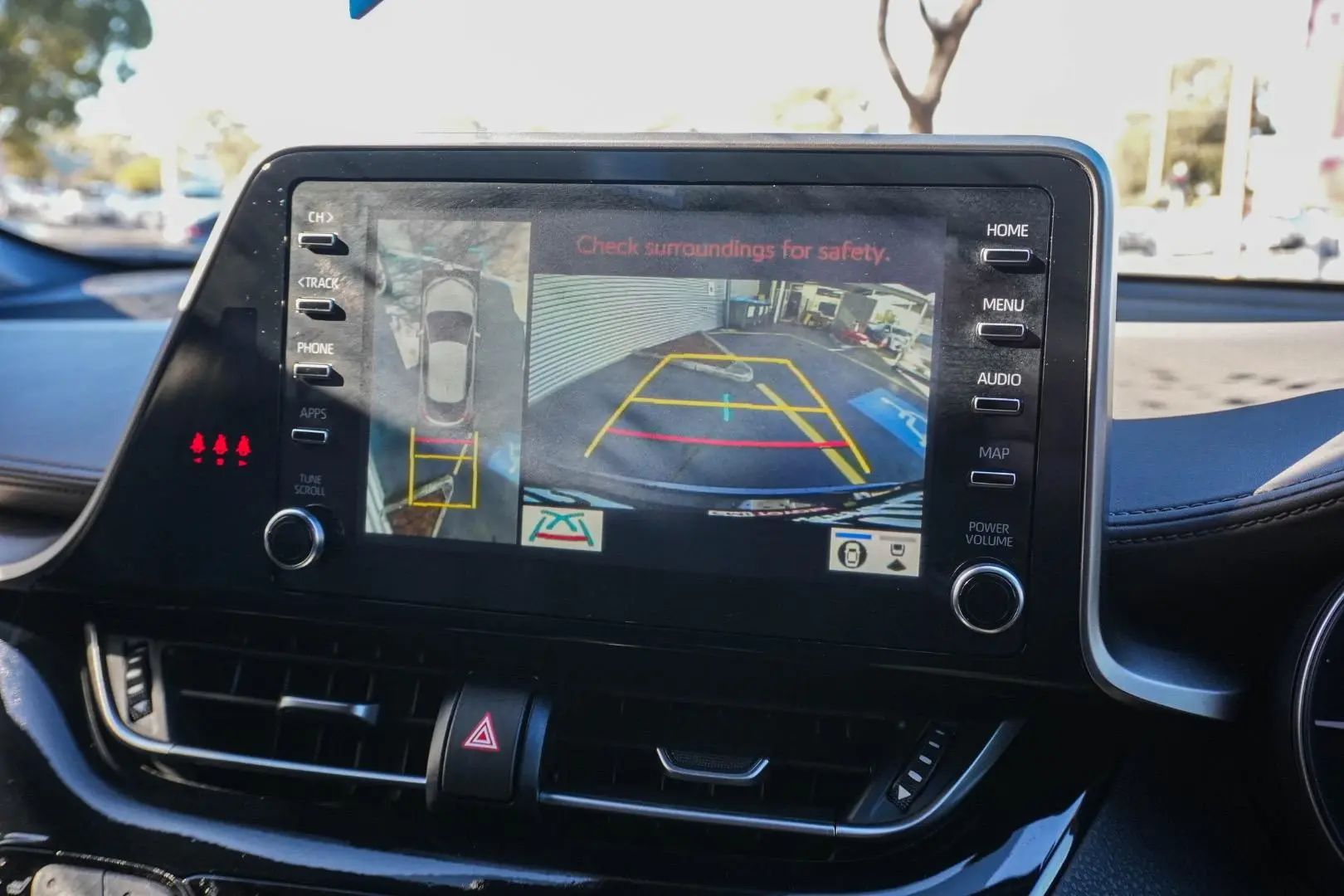 2020 Toyota C-HR Gallery Image 23