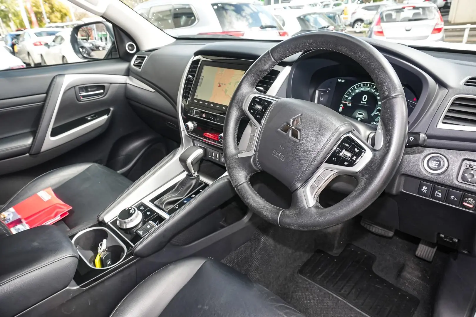 2023 Mitsubishi Pajero Sport Gallery Image 7