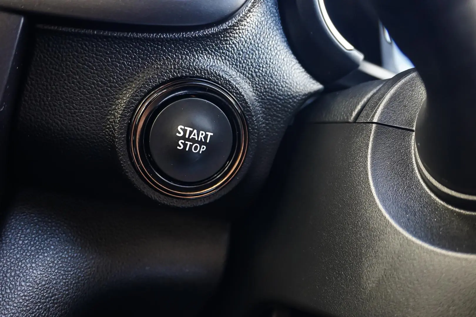 2023 Renault Koleos Gallery Image 23