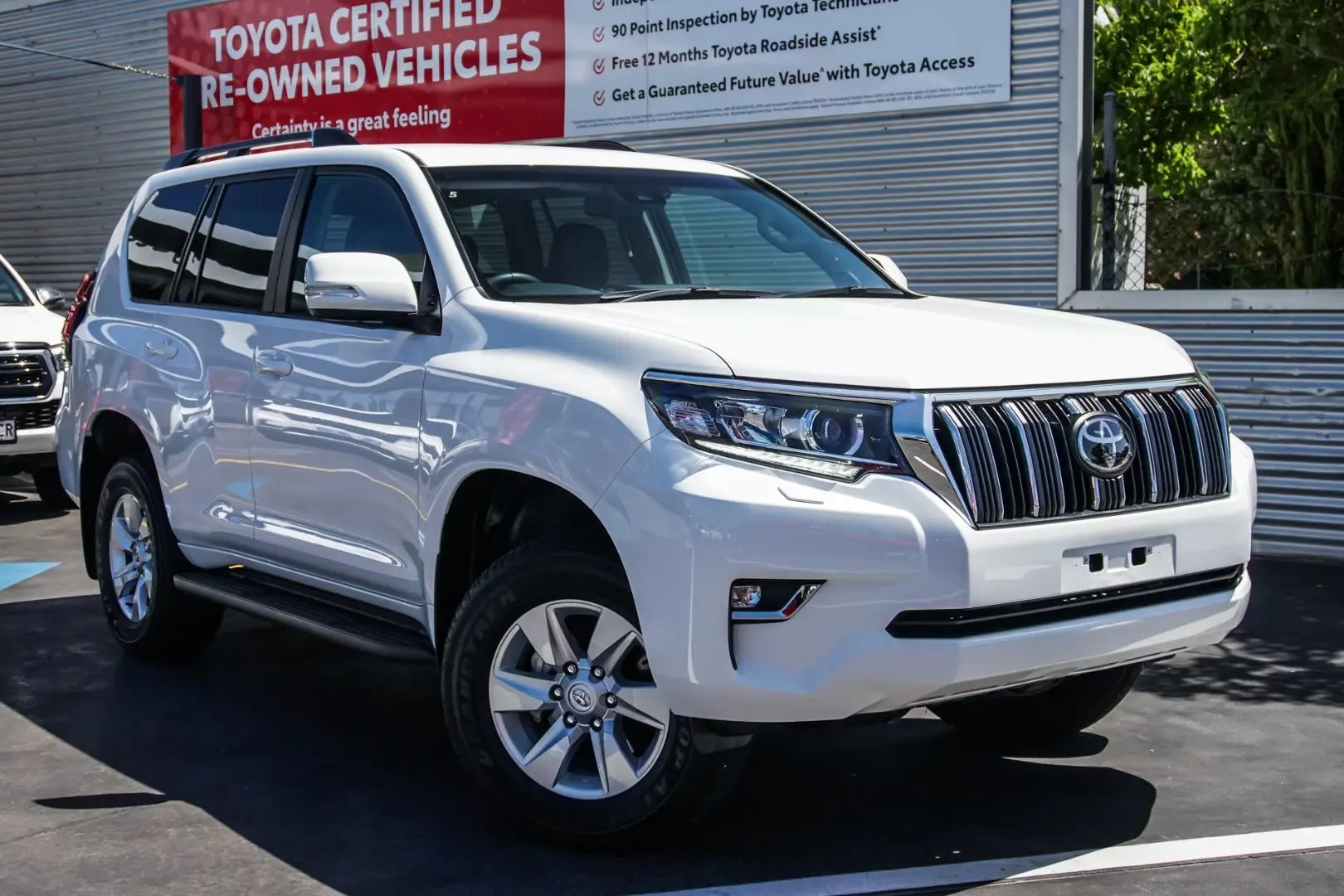 2023 Toyota Landcruiser Prado Gallery Image 1