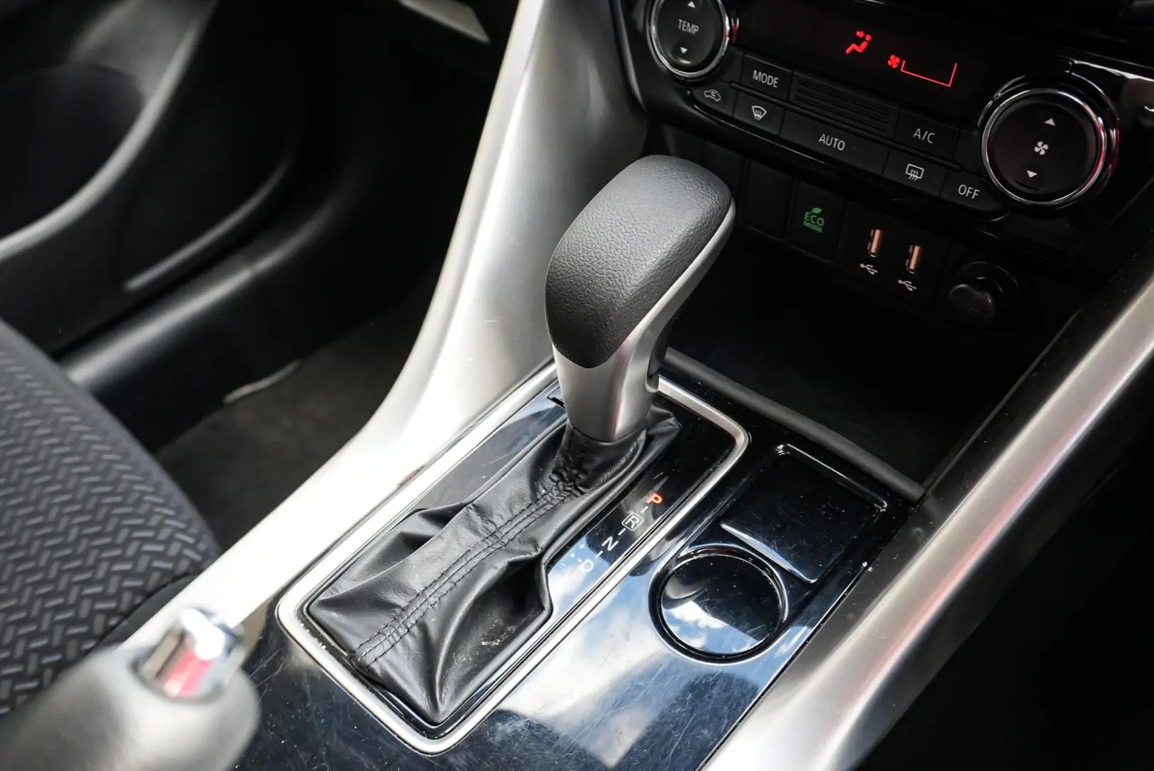 2023 Mitsubishi Eclipse Cross Gallery Image 17