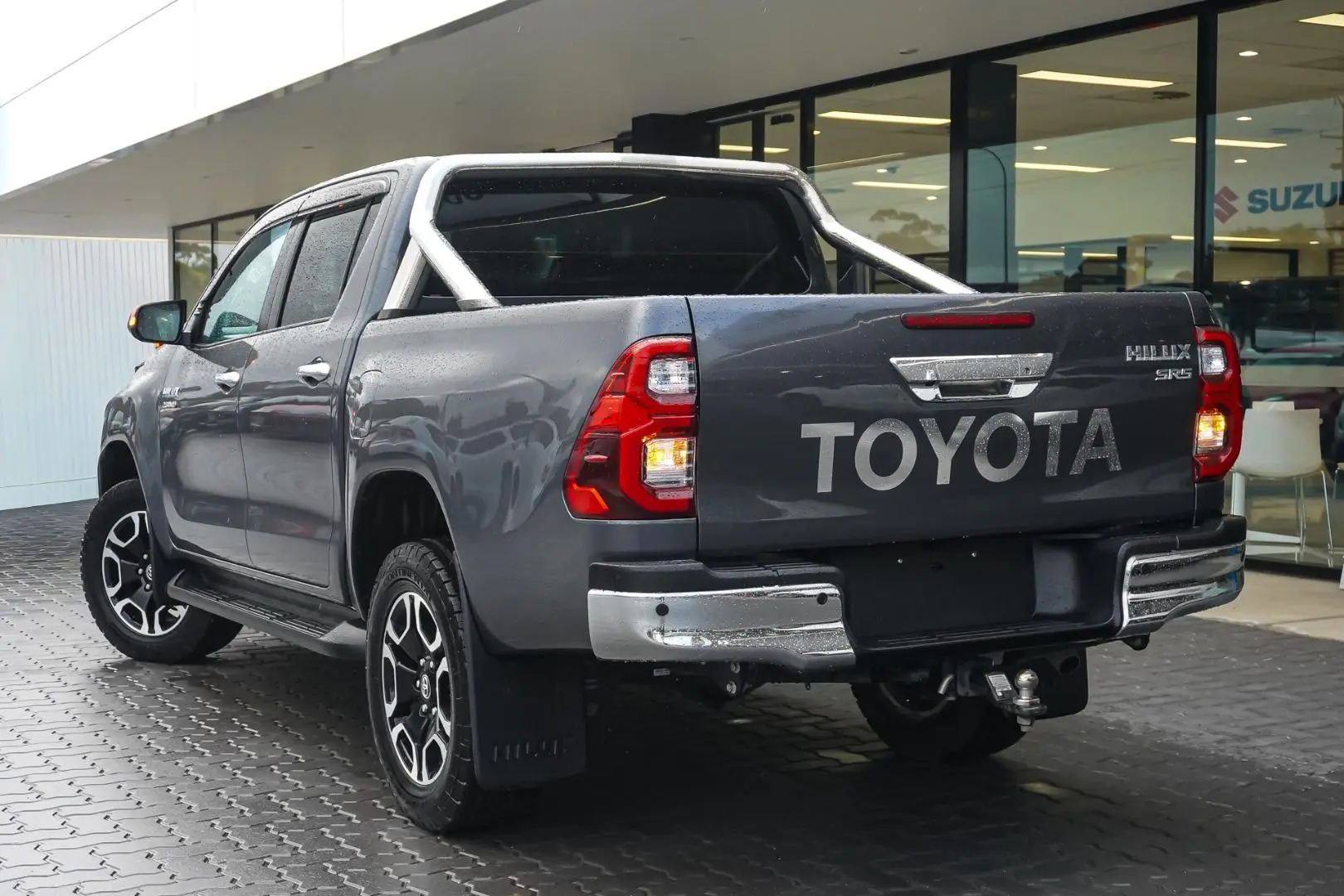 2021 Toyota Hilux Gallery Image 3
