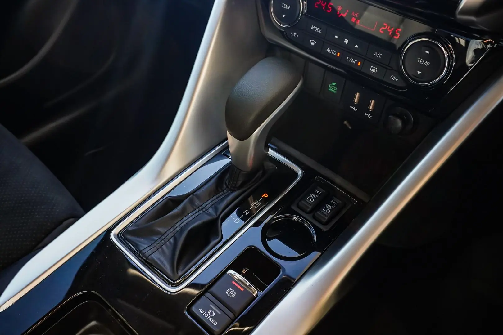 2024 Mitsubishi Eclipse Cross Gallery Image 18