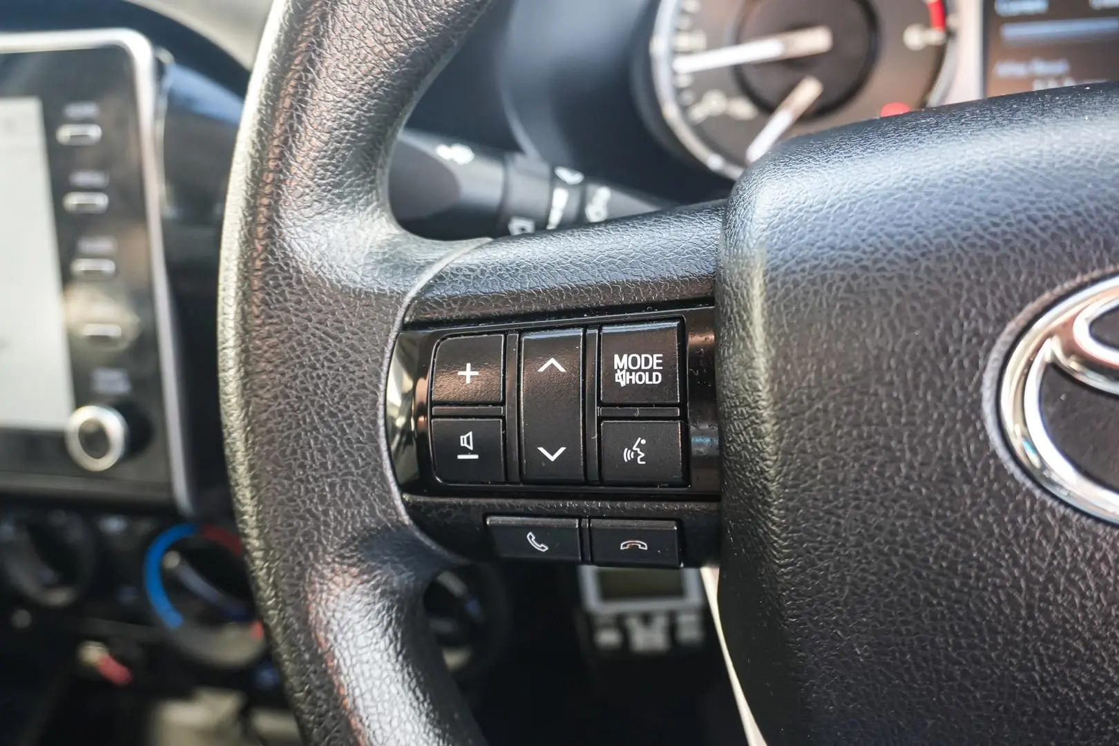 2022 Toyota Hilux Gallery Image 19