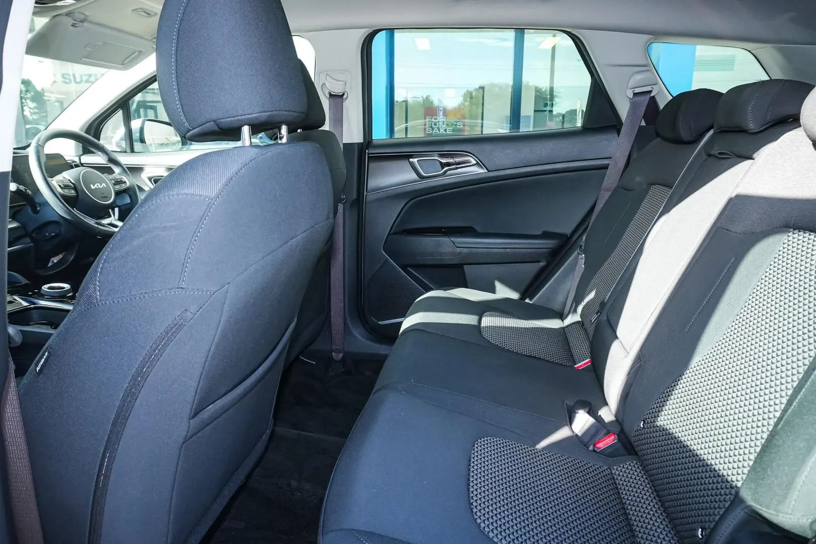 2024 Kia Sportage Gallery Image 8