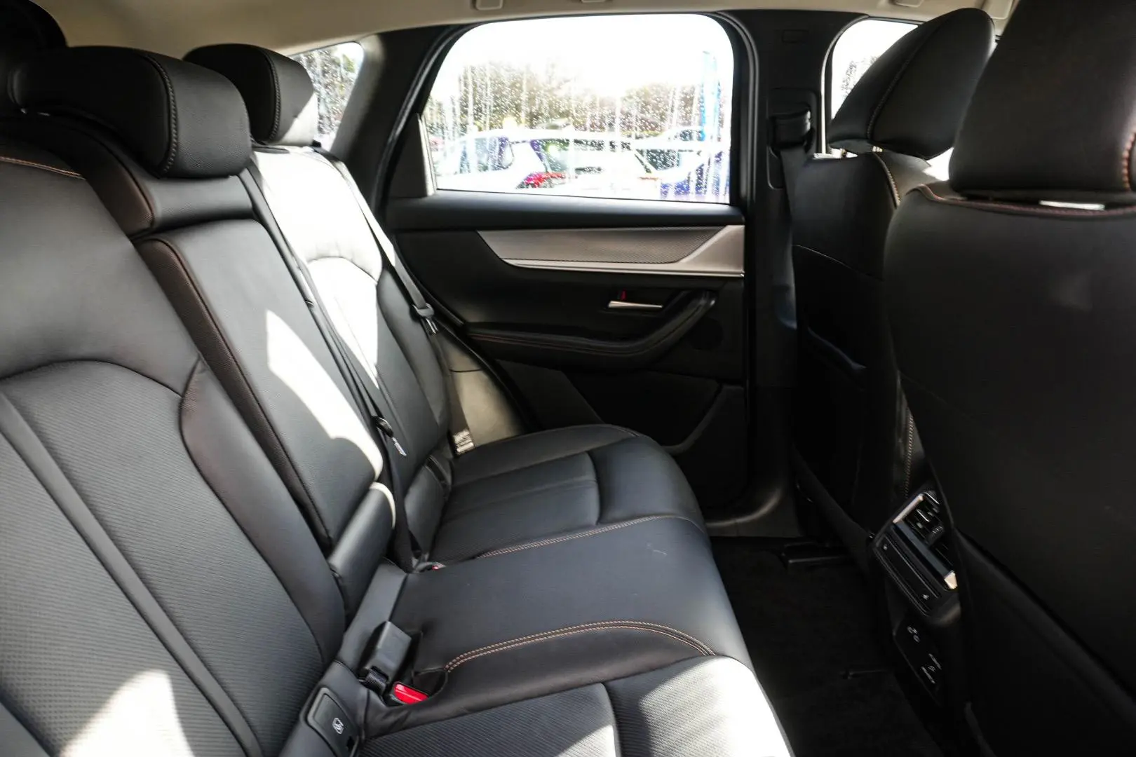 2025 Mazda CX-60 Gallery Image 9
