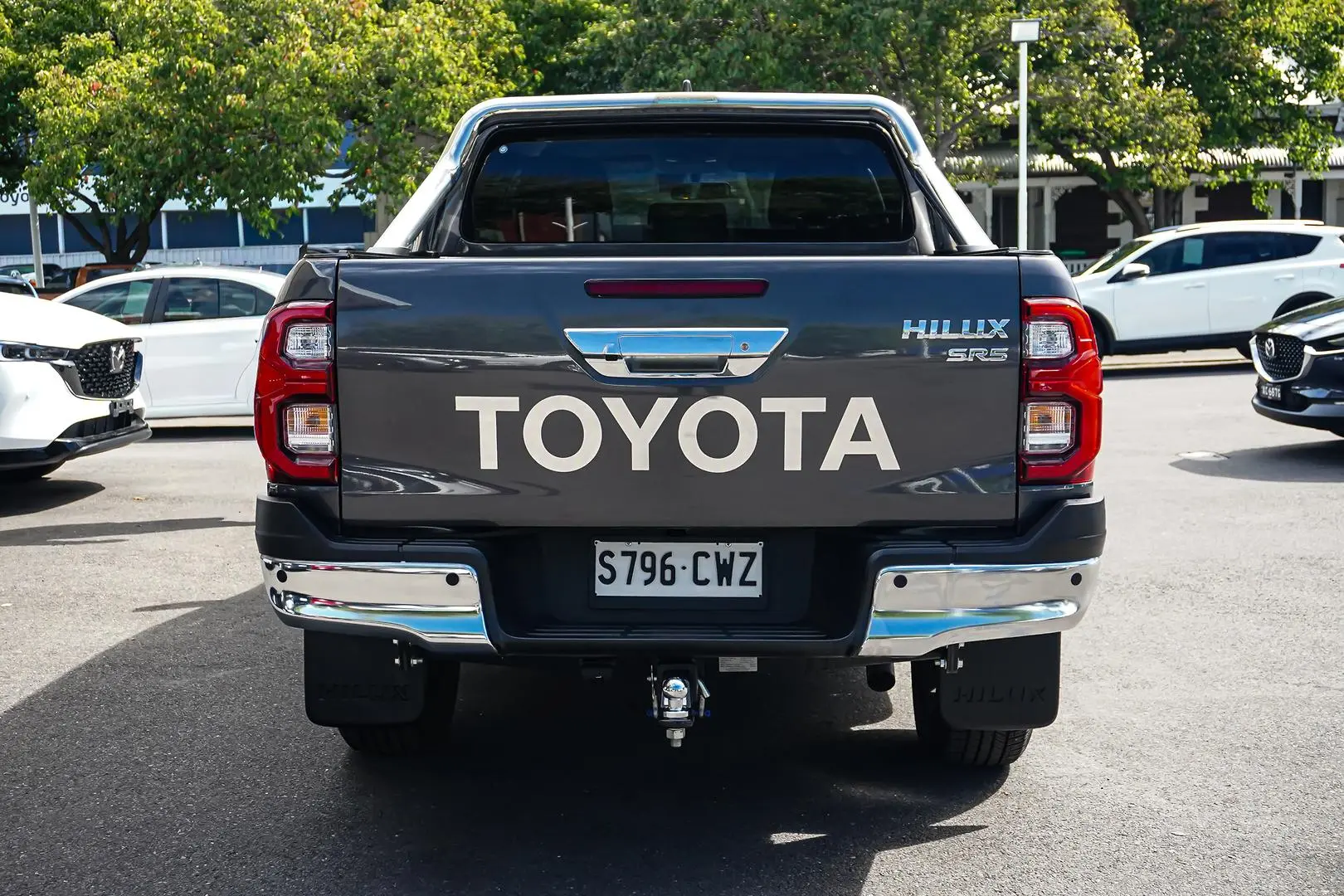 2023 Toyota Hilux Gallery Image 6