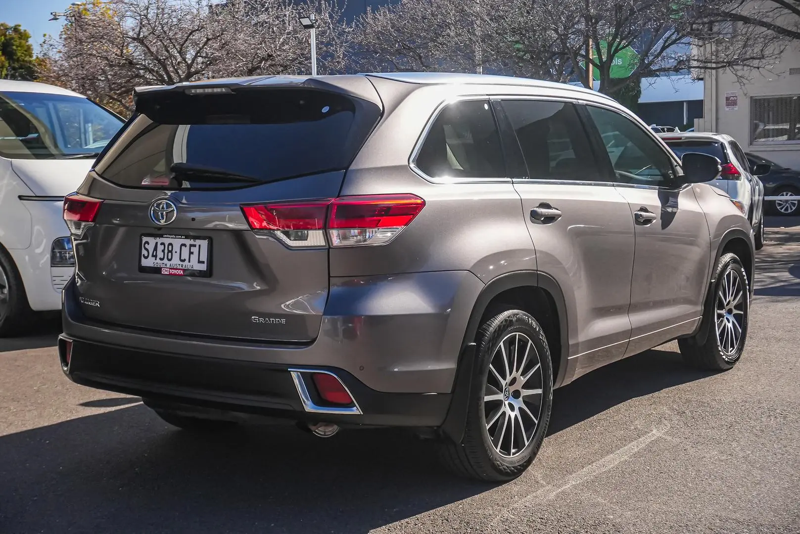 2019 Toyota Kluger Gallery Image 3