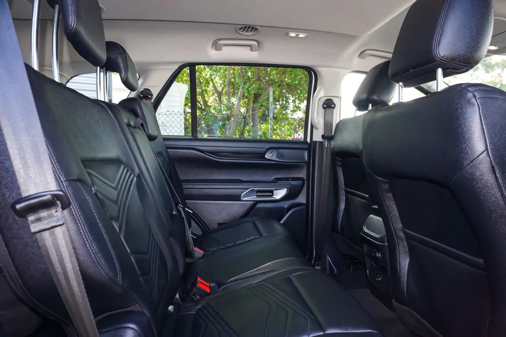 2024 Ford Everest Gallery Image 8