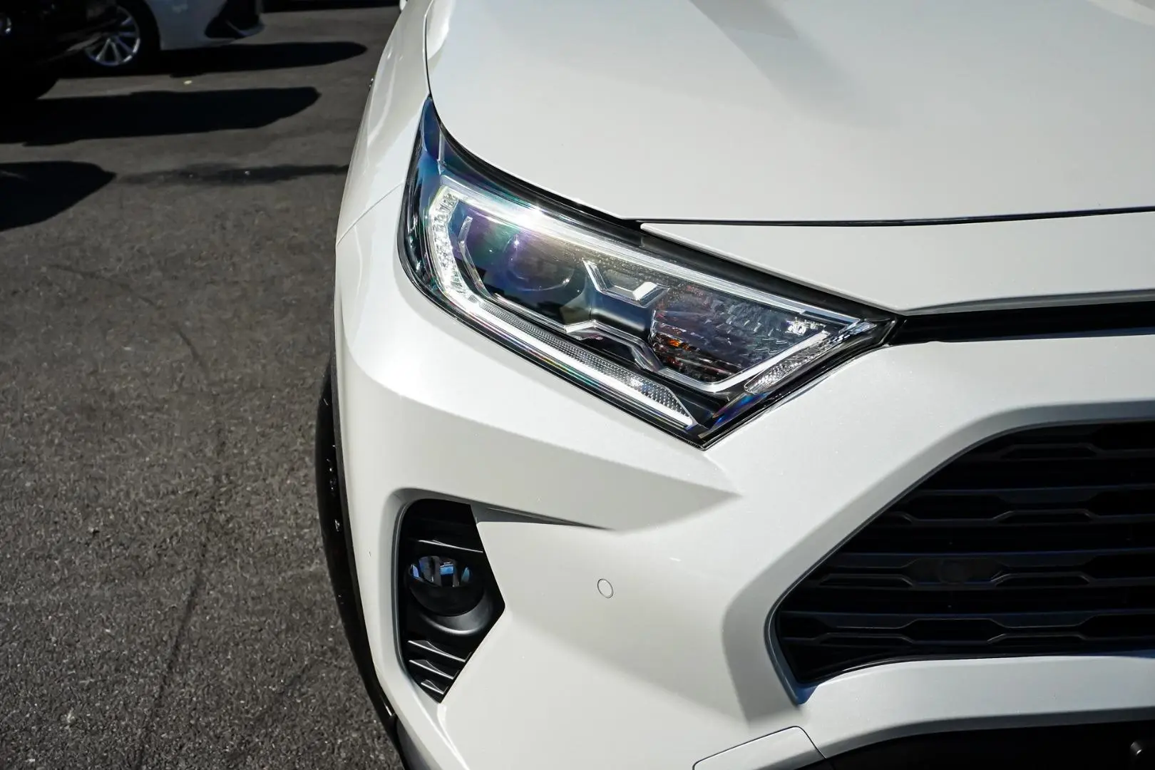 2019 Toyota RAV4 Gallery Image 12
