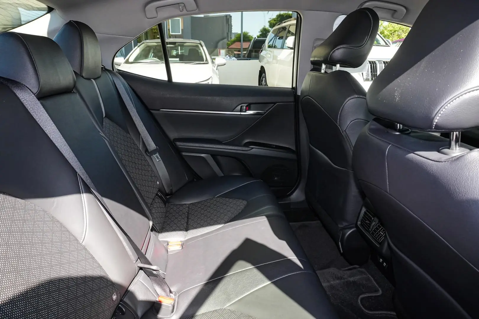 2021 Toyota Camry Gallery Image 9