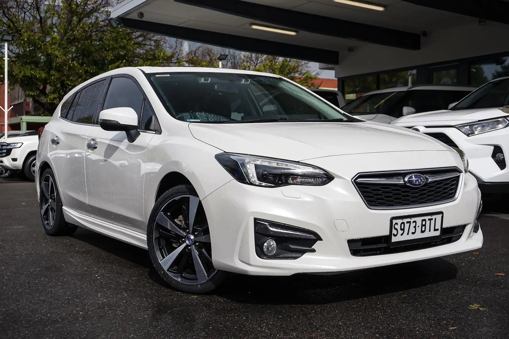 2017 Subaru Impreza Gallery Image 2