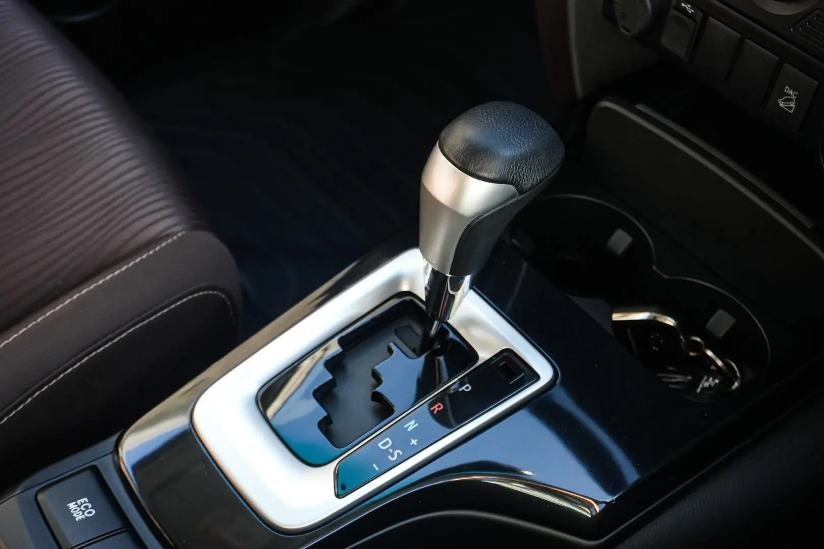 2020 Toyota Fortuner Gallery Image 15
