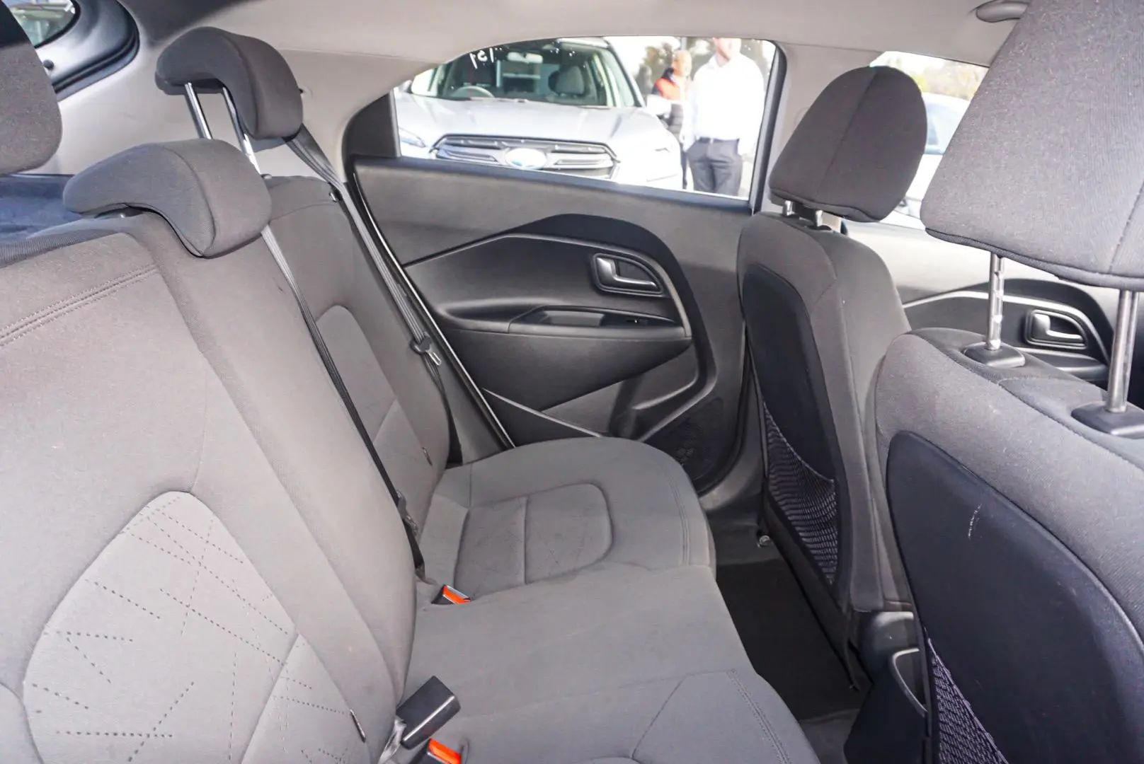 2013 Kia Rio Gallery Image 8