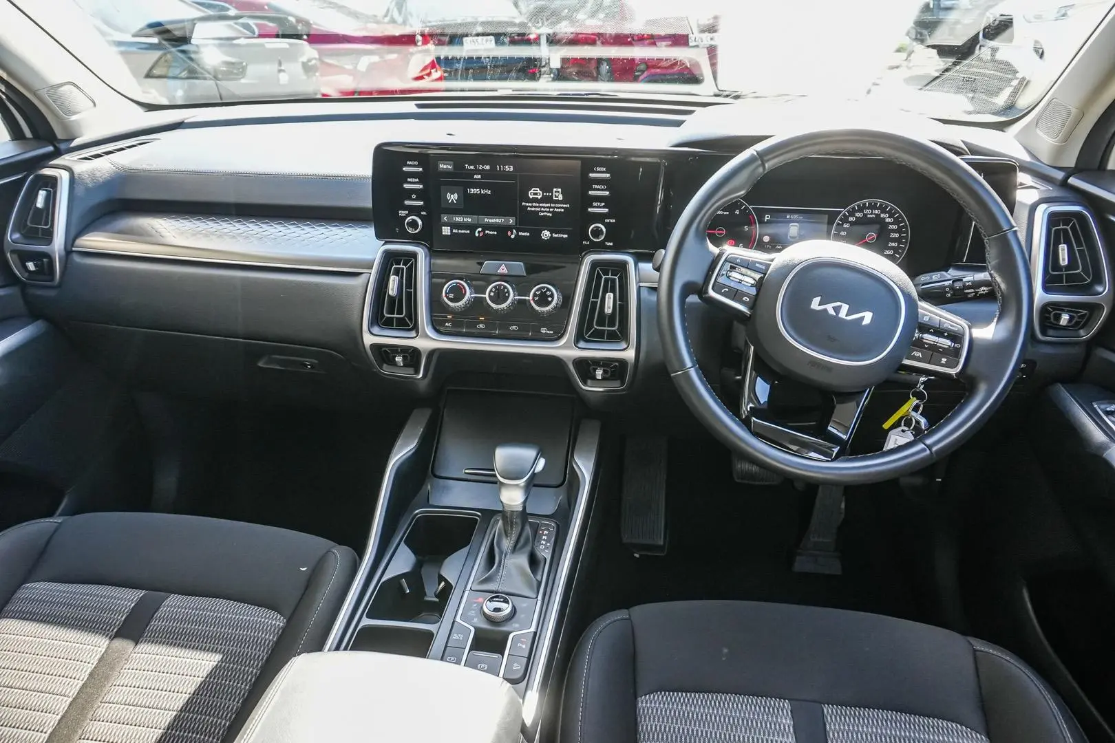 2023 Kia Sorento Gallery Image 8