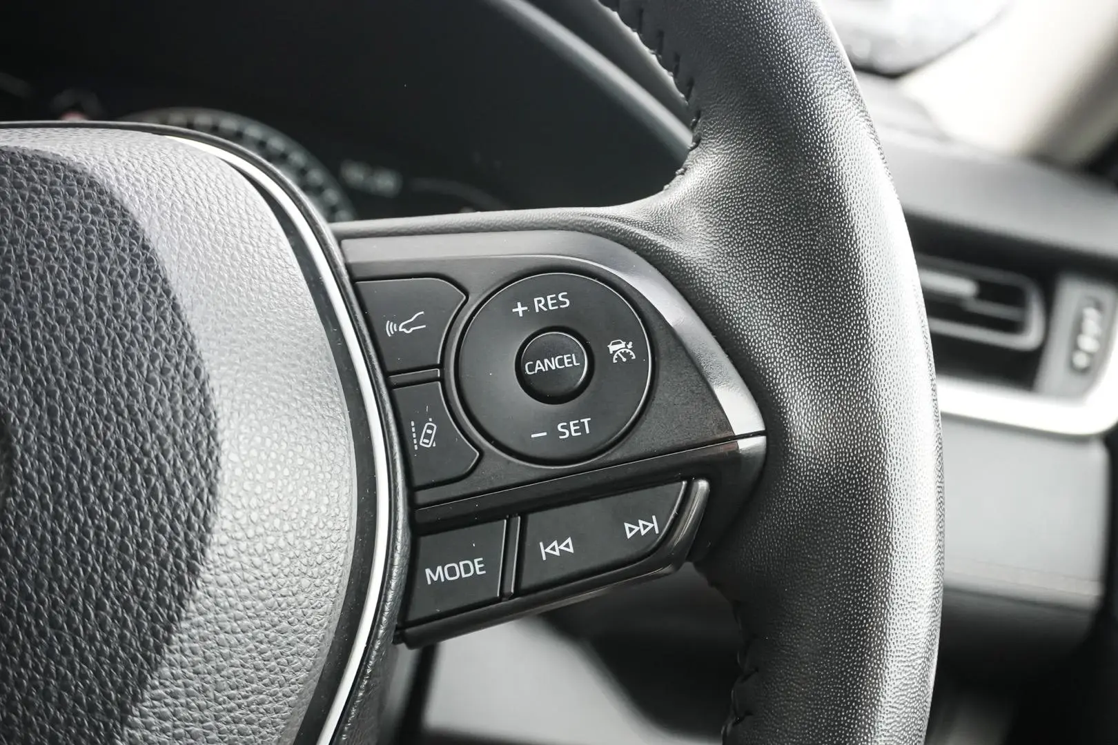 2024 Toyota RAV4 Gallery Image 20