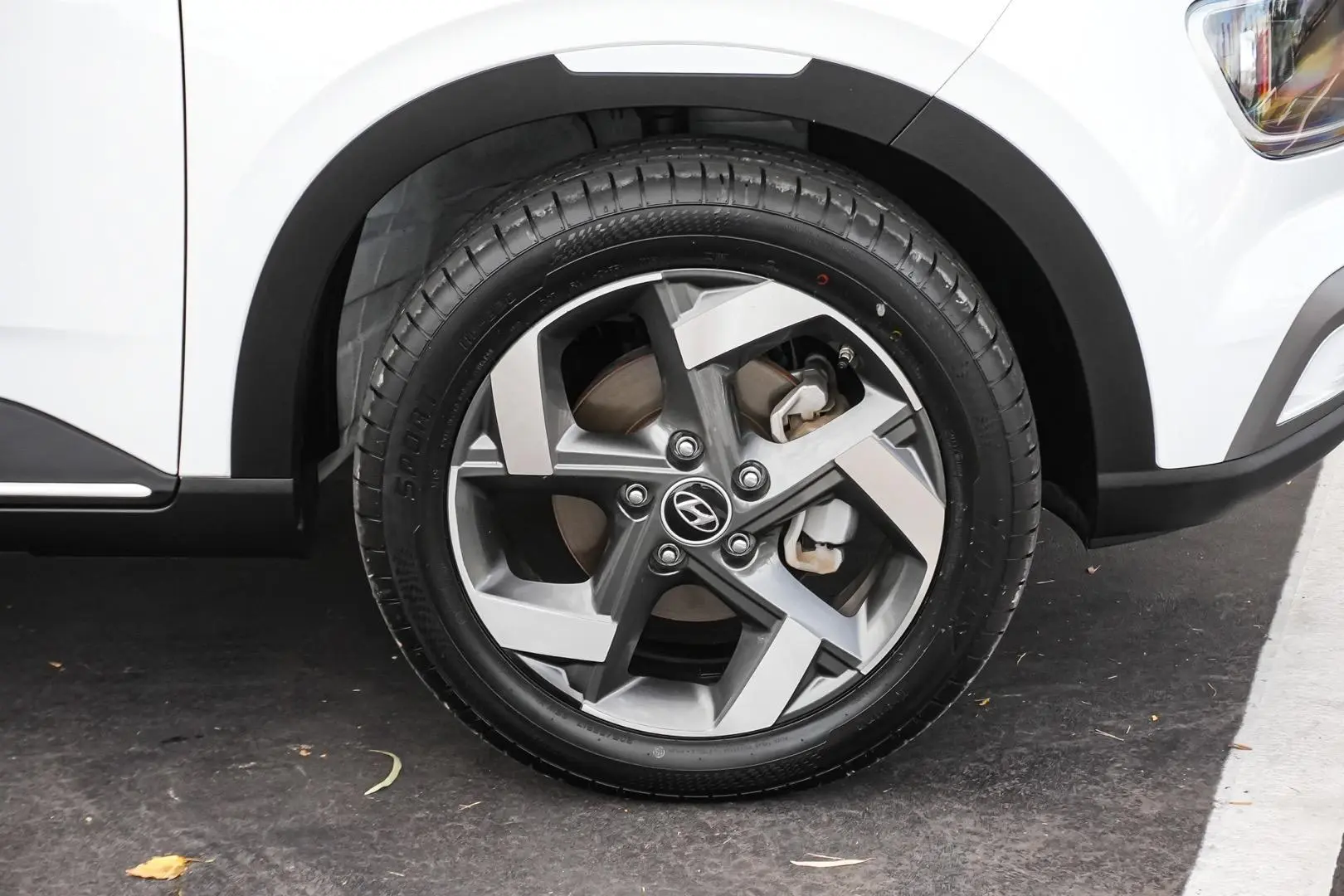 2022 Hyundai Venue Gallery Image 13