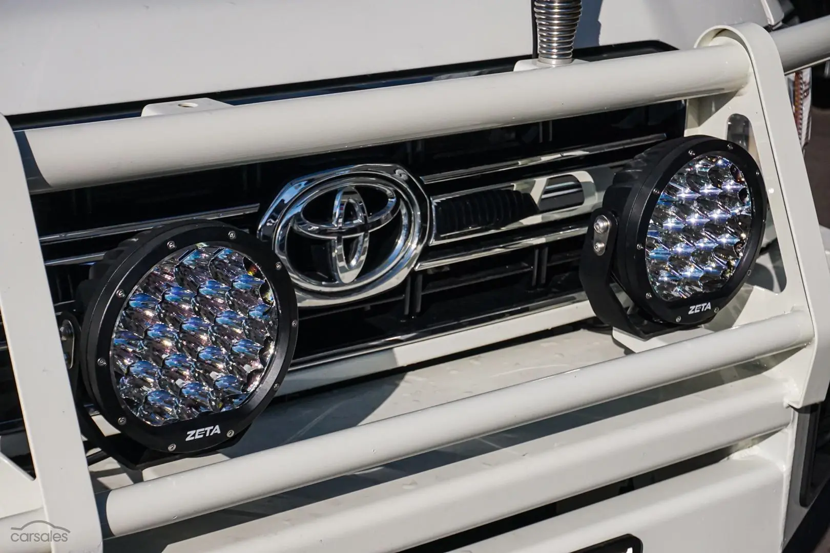 2011 Toyota Landcruiser Image 13