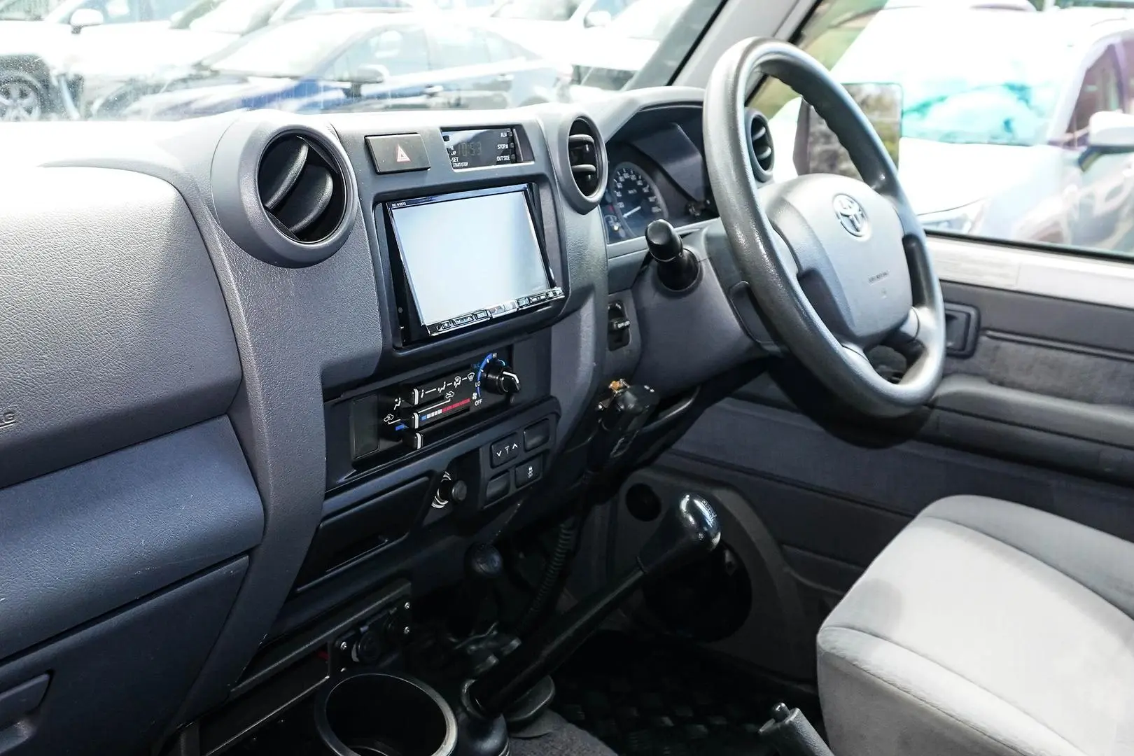 2017 Toyota Landcruiser Gallery Image 9