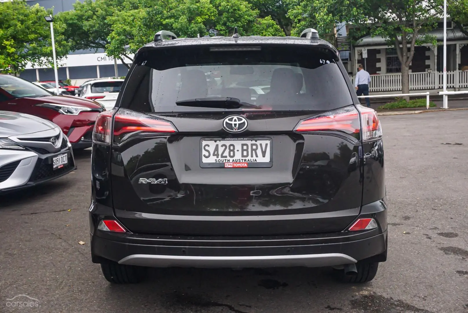 2017 Toyota RAV4 Image 5