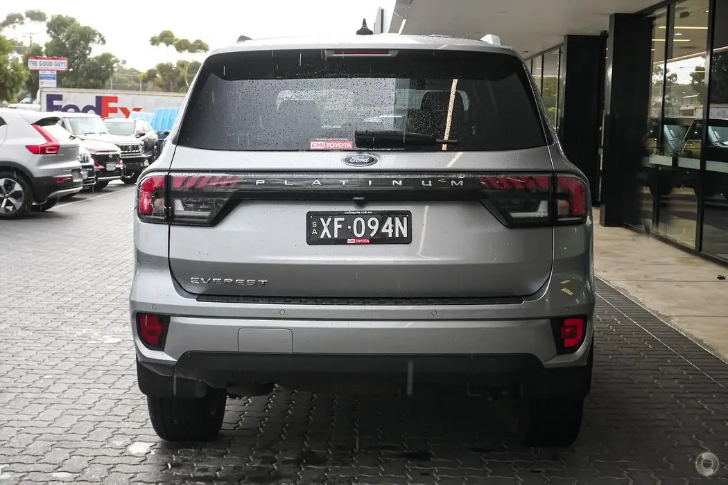 2024 Ford Everest Gallery Image 6
