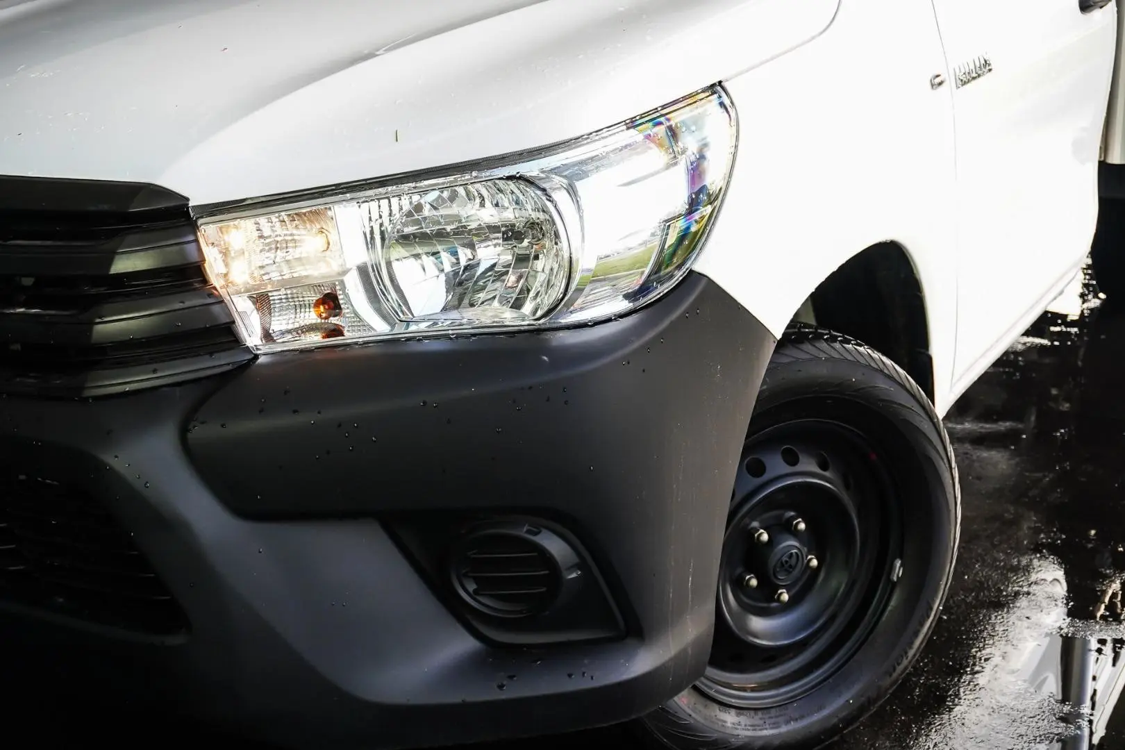 2021 Toyota Hilux Gallery Image 8