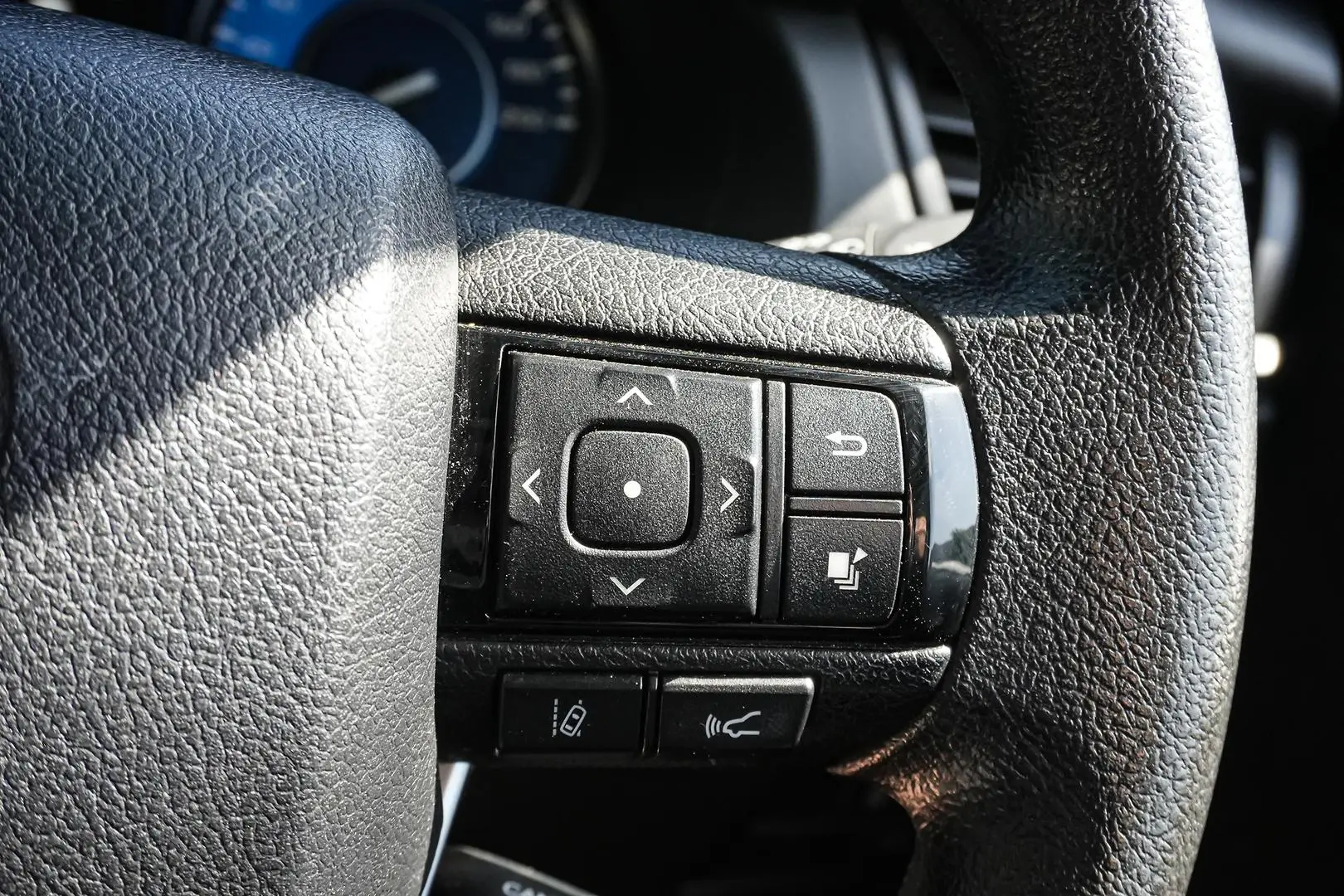 2023 Toyota Fortuner Gallery Image 19