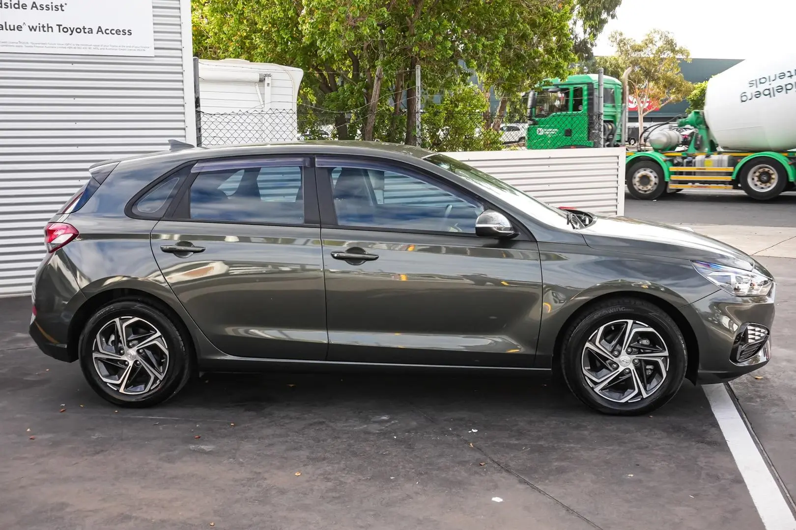 2021 Hyundai i30 Gallery Image 4