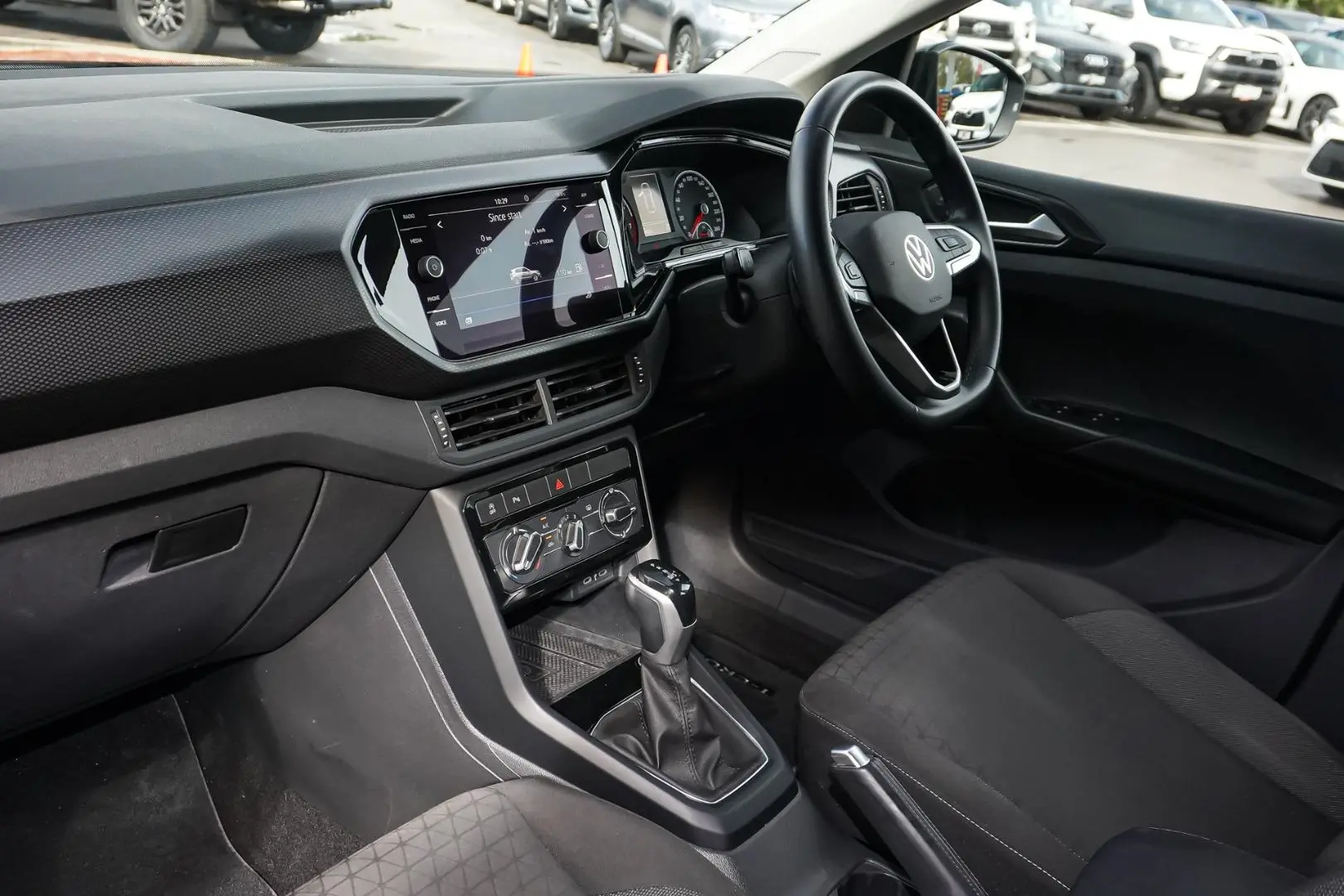 2023 Volkswagen T-Cross Gallery Image 11