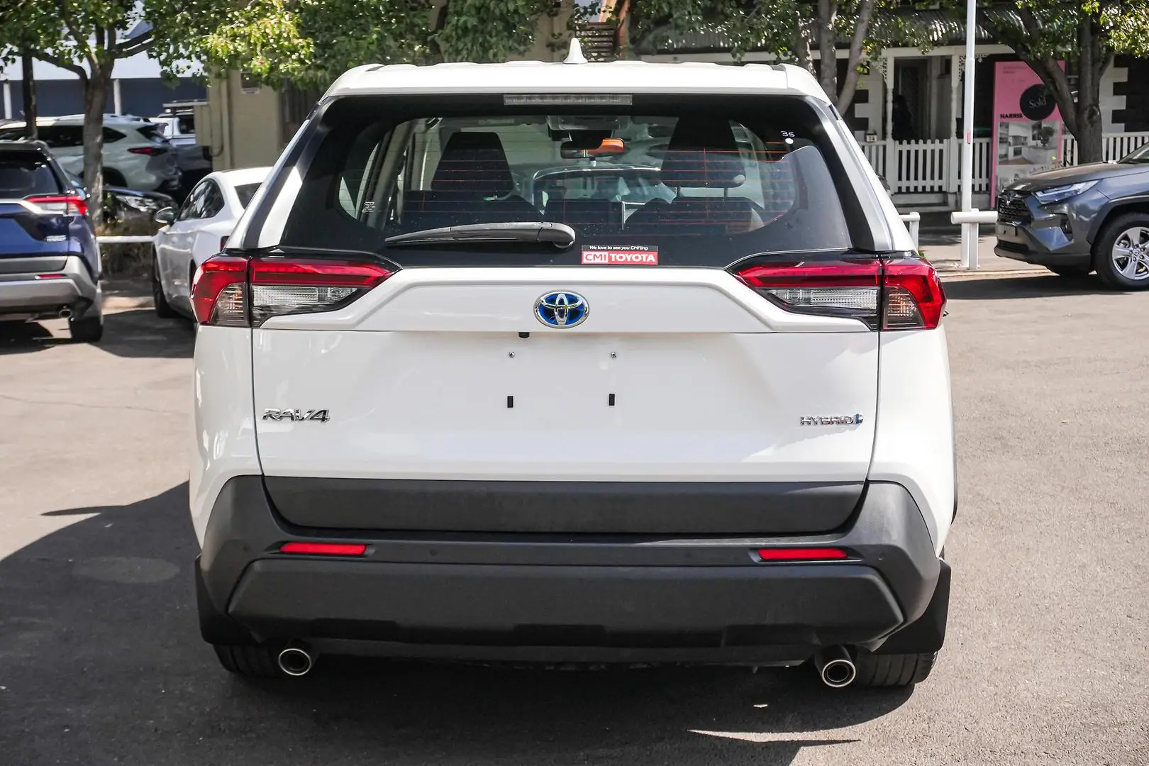 2022 Toyota RAV4 Gallery Image 6