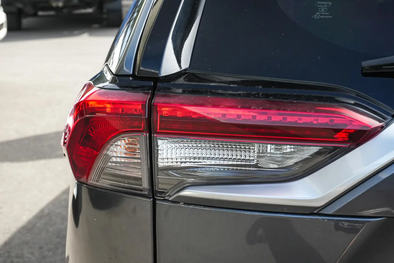 2020 Toyota RAV4 Gallery Image 9