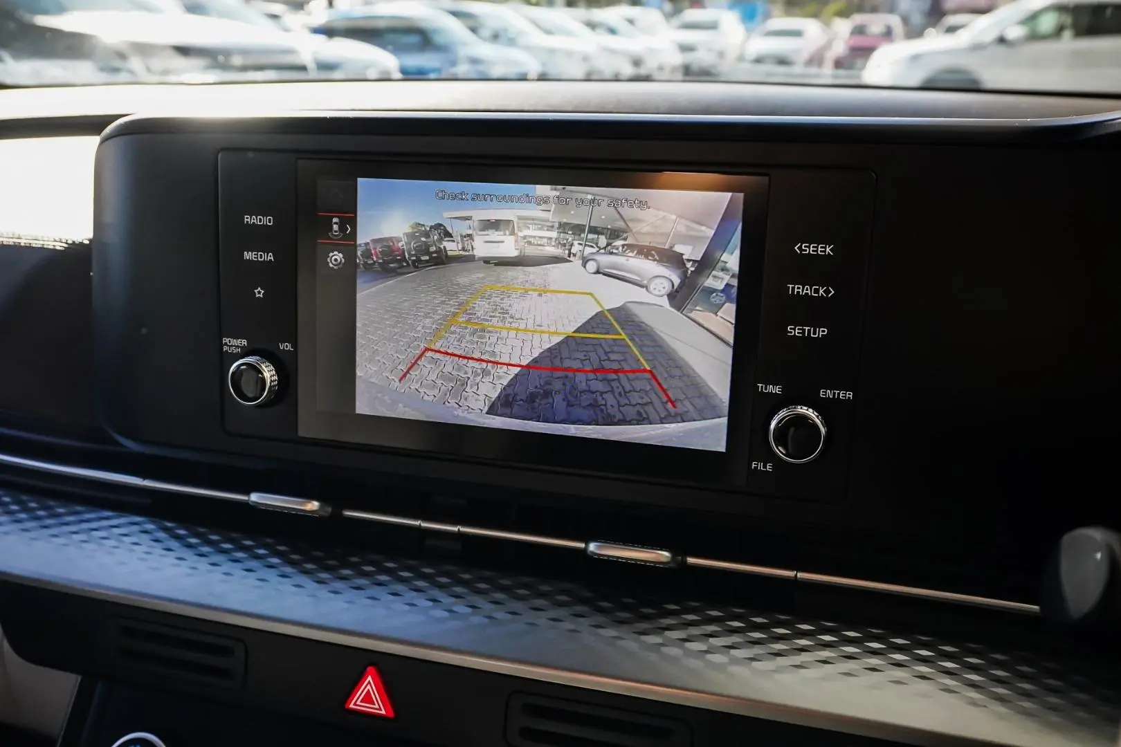 2022 Kia Carnival Gallery Image 24