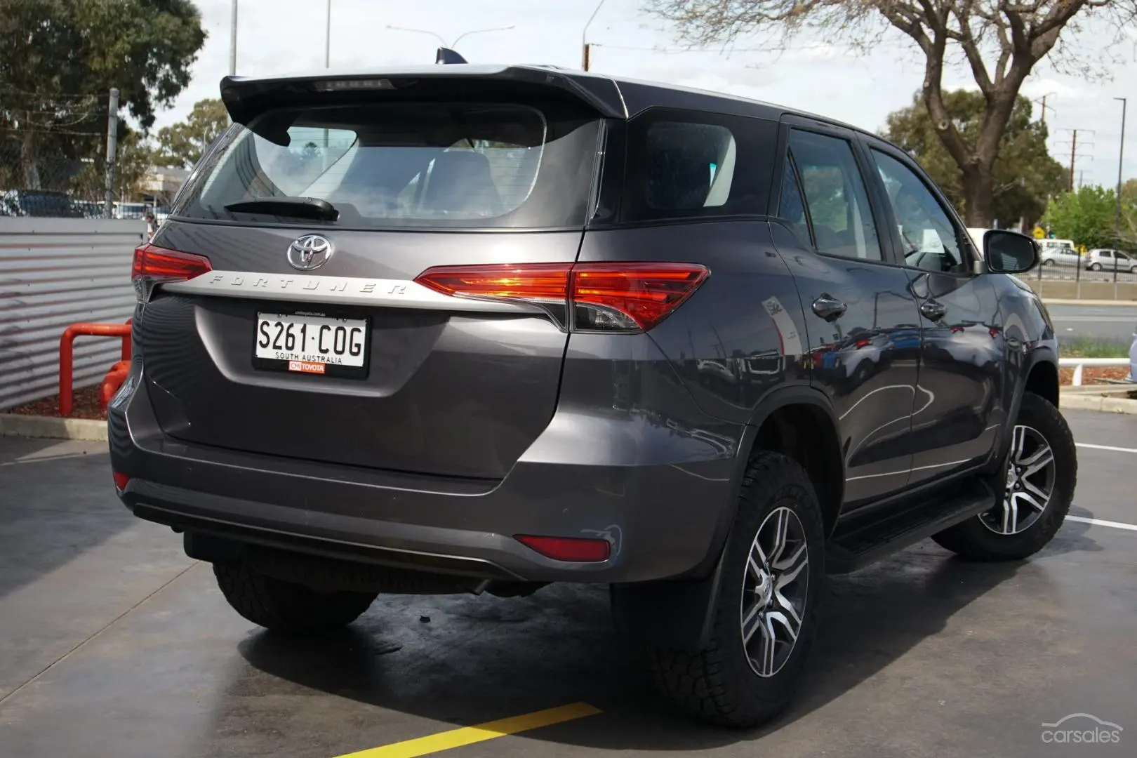 2021 Toyota Fortuner Image 2