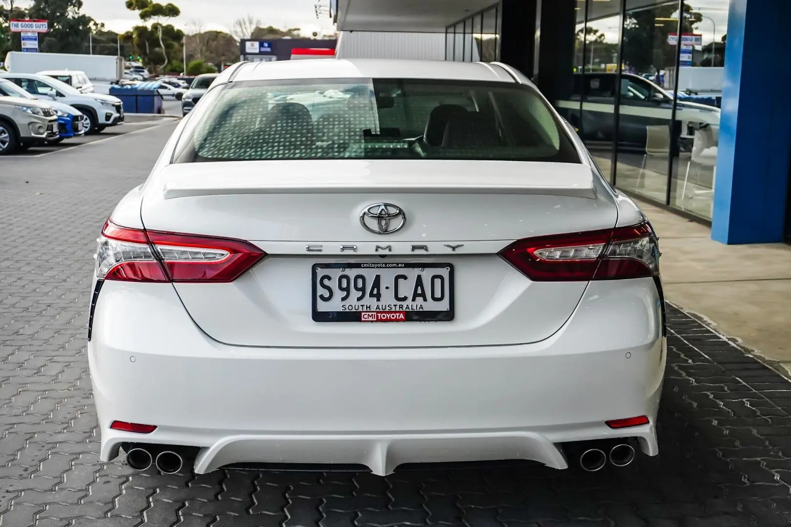 2019 Toyota Camry Gallery Image 6
