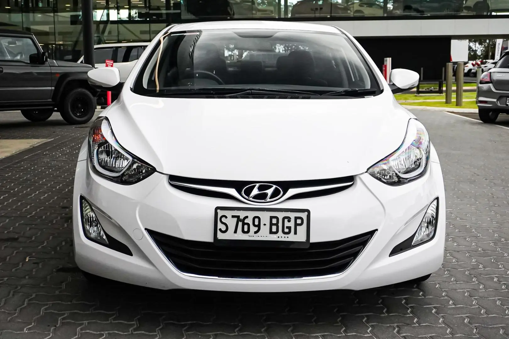 2014 Hyundai Elantra Gallery Image 5