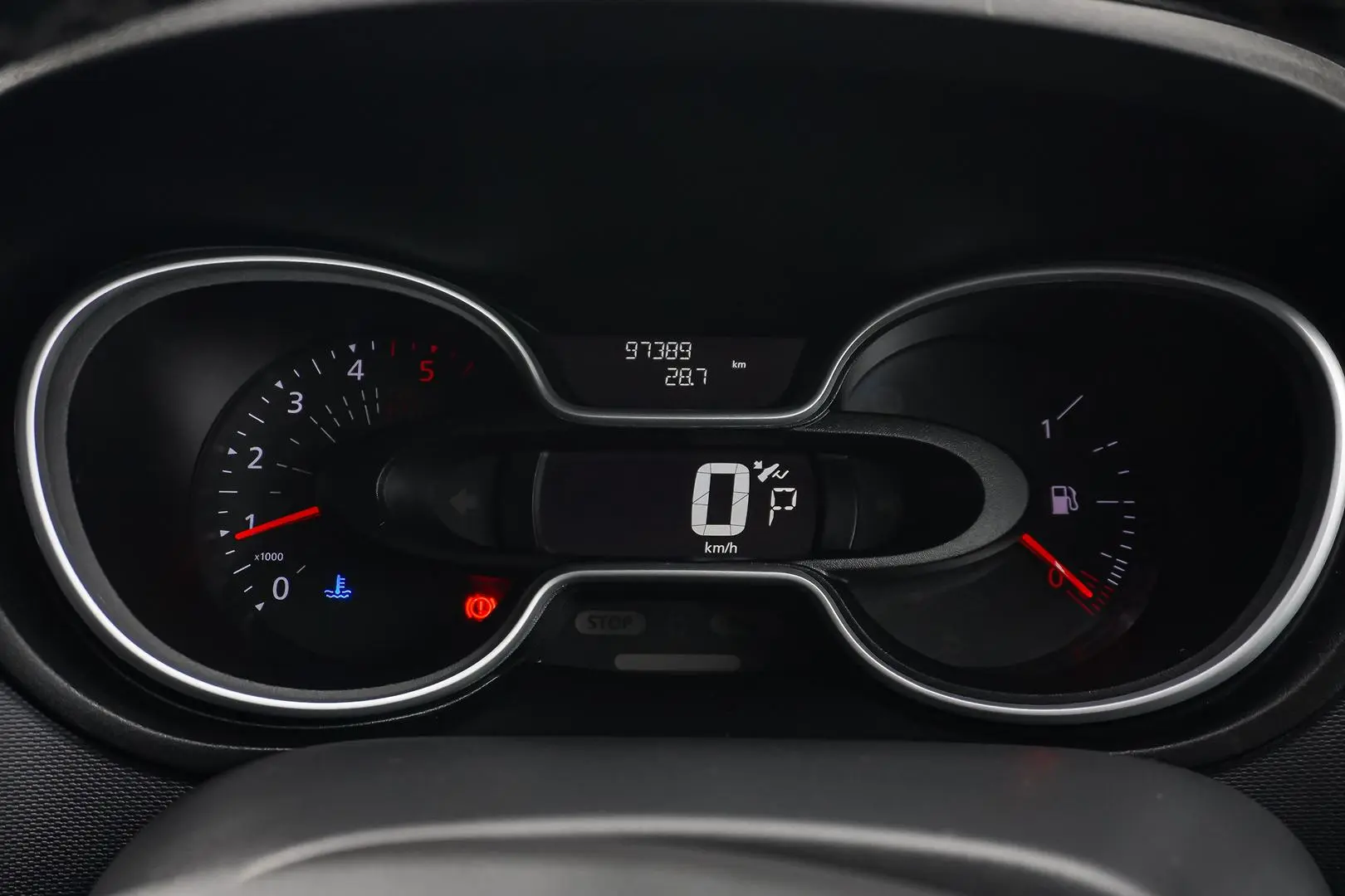2022 Renault Trafic Gallery Image 19