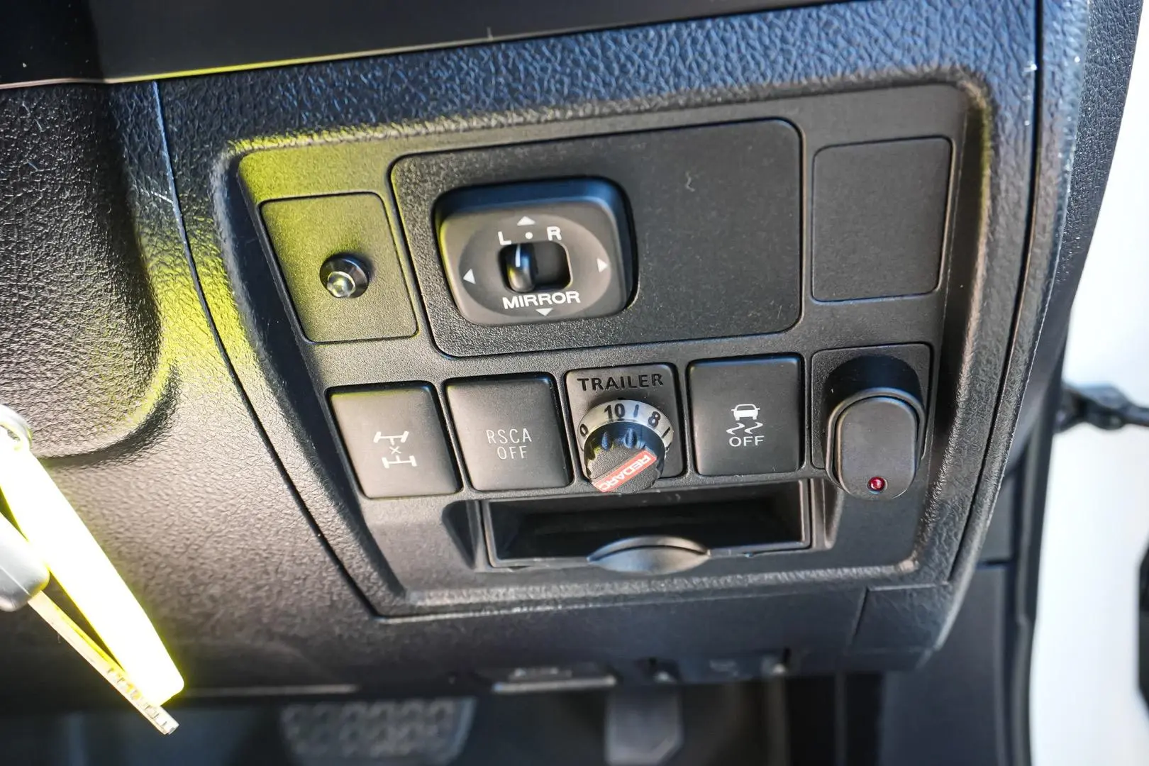 2012 Toyota Landcruiser Gallery Image 28