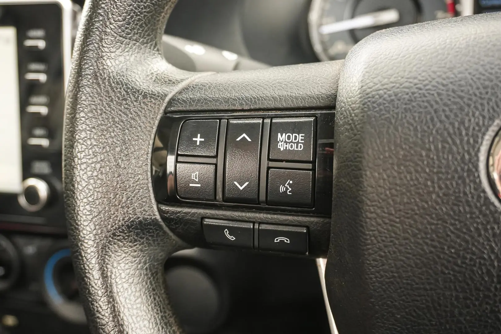 2022 Toyota Hilux Gallery Image 18