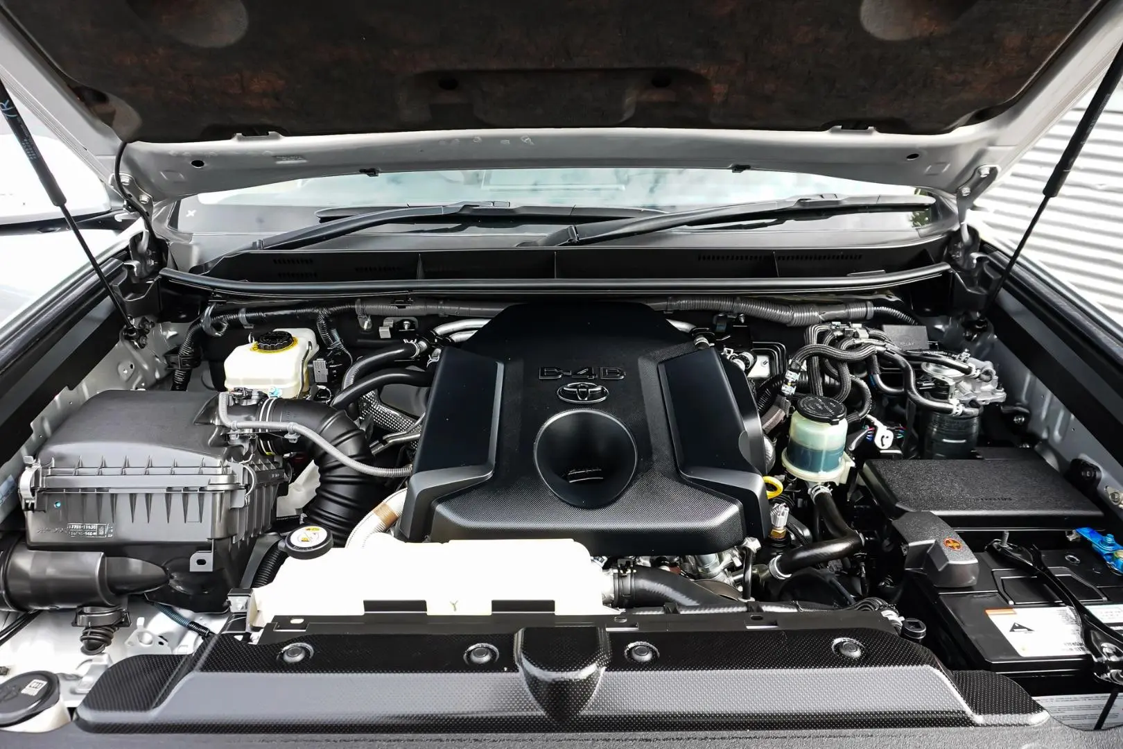 2016 Toyota Landcruiser Prado Gallery Image 28