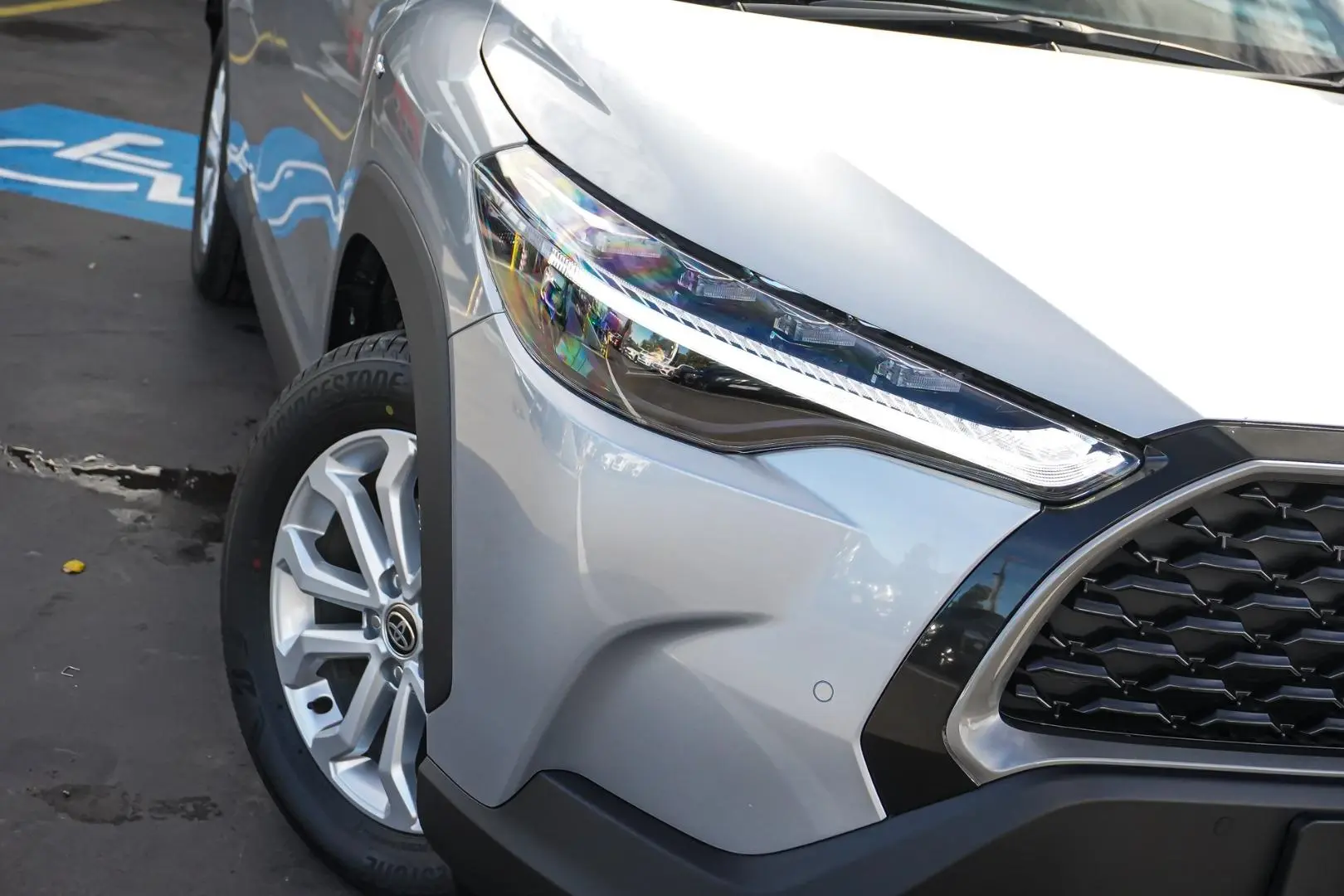 2025 Toyota Corolla Cross Gallery Image 11