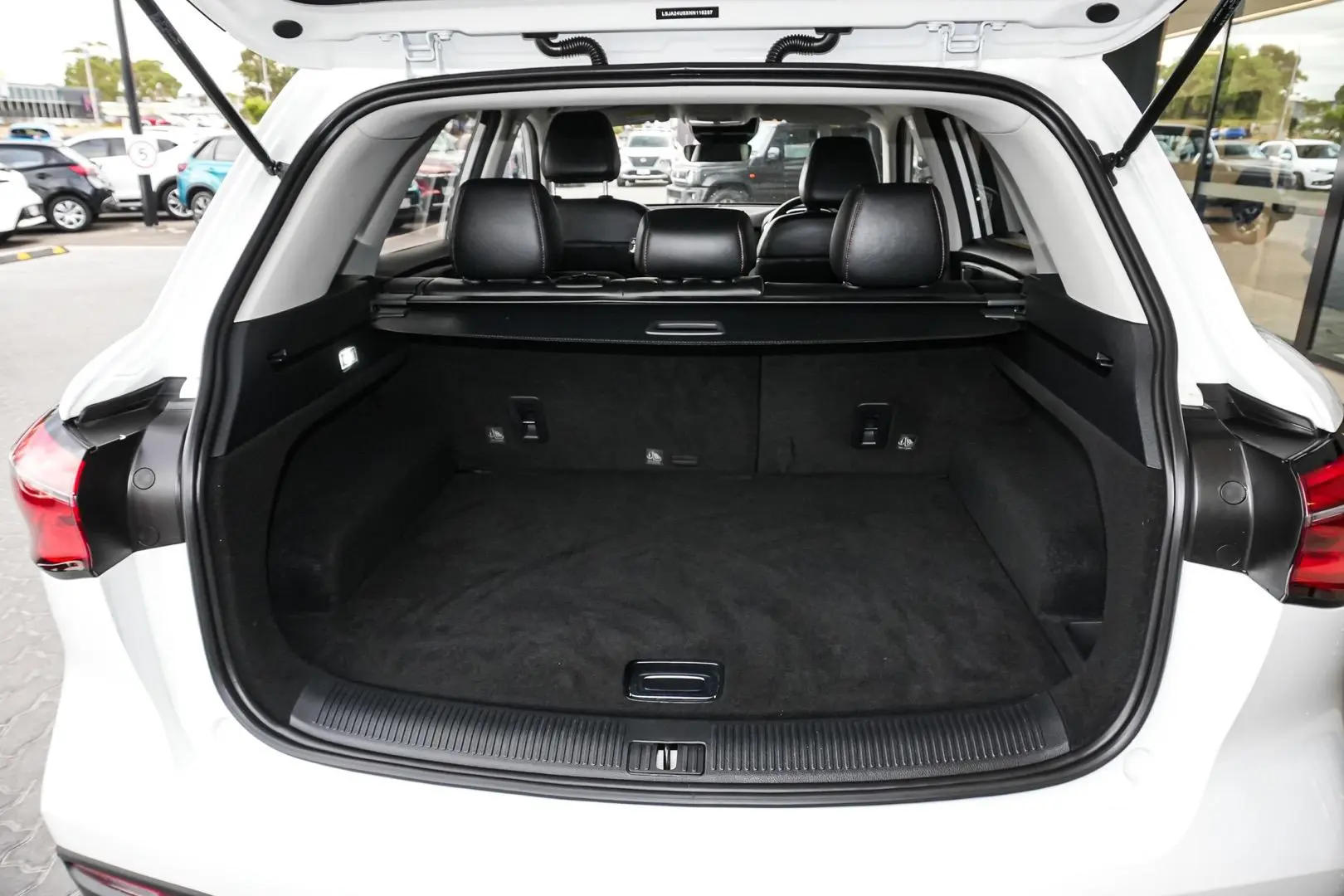 2022 MG HS Gallery Image 11