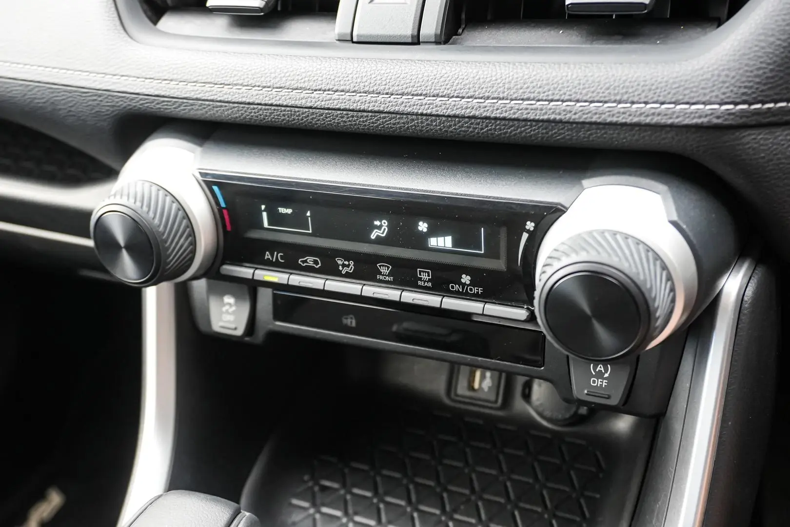 2024 Toyota RAV4 Gallery Image 22