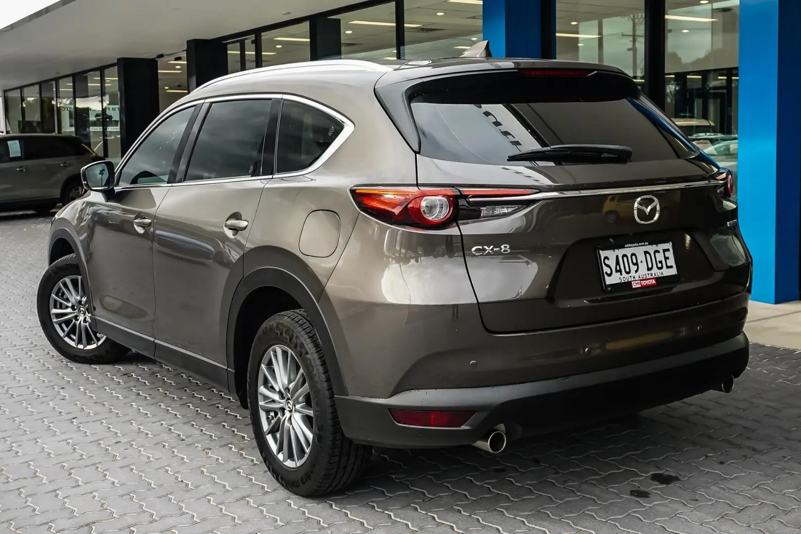 2020 Mazda CX-8 Gallery Image 2