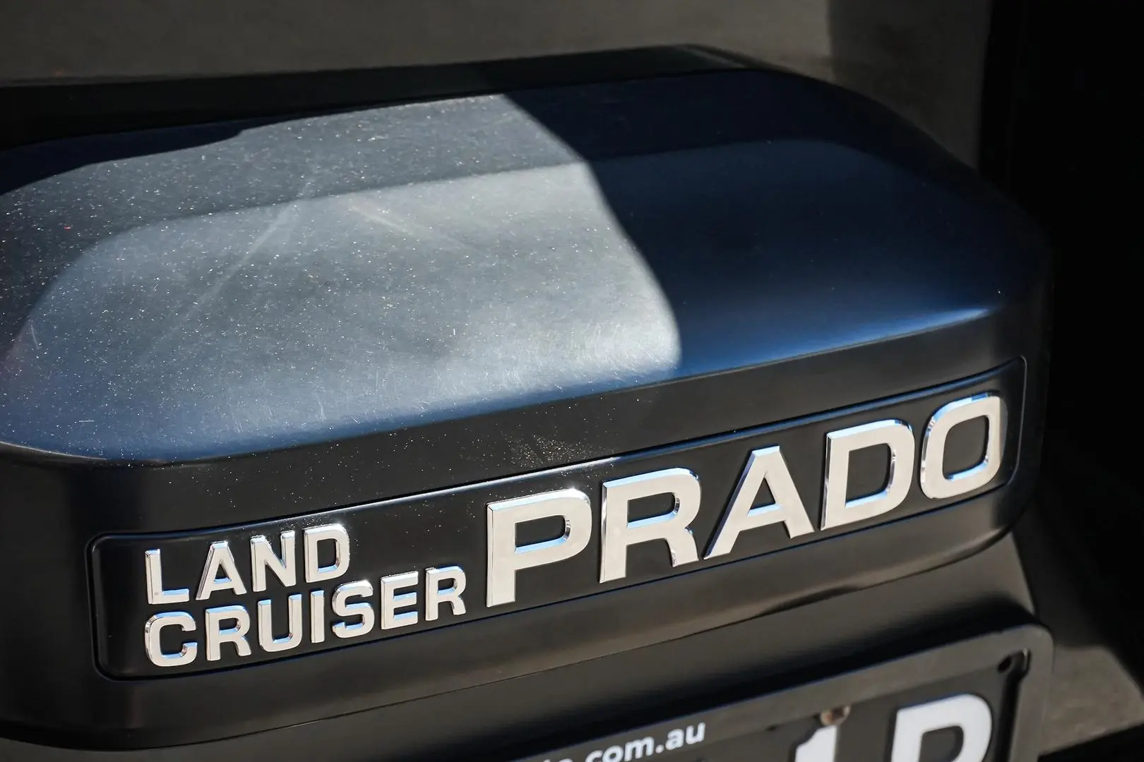 2016 Toyota Landcruiser Prado Gallery Image 9