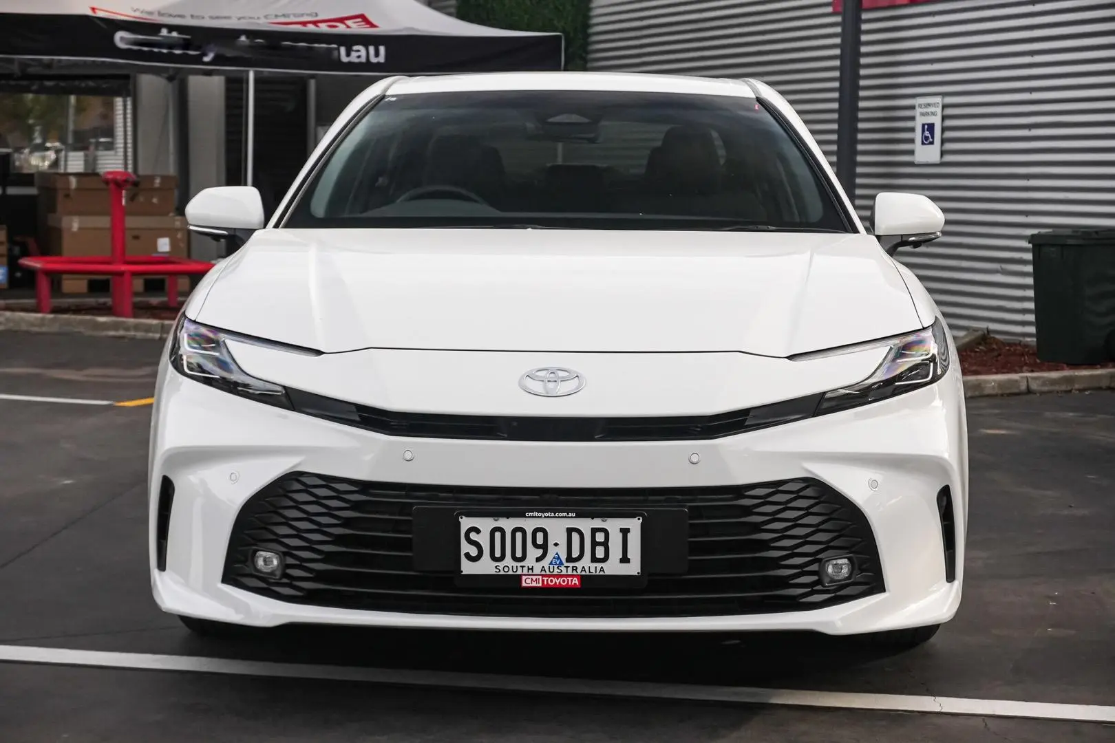 2025 Toyota Camry Gallery Image 4