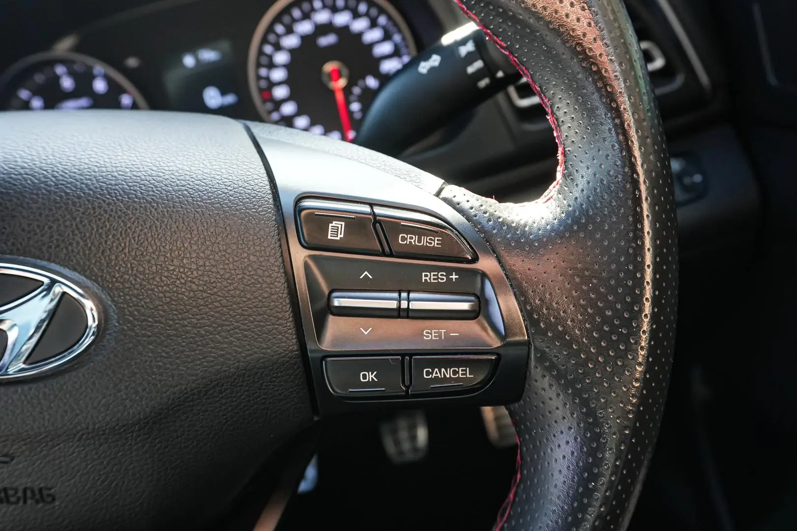 2019 Hyundai Elantra Gallery Image 21